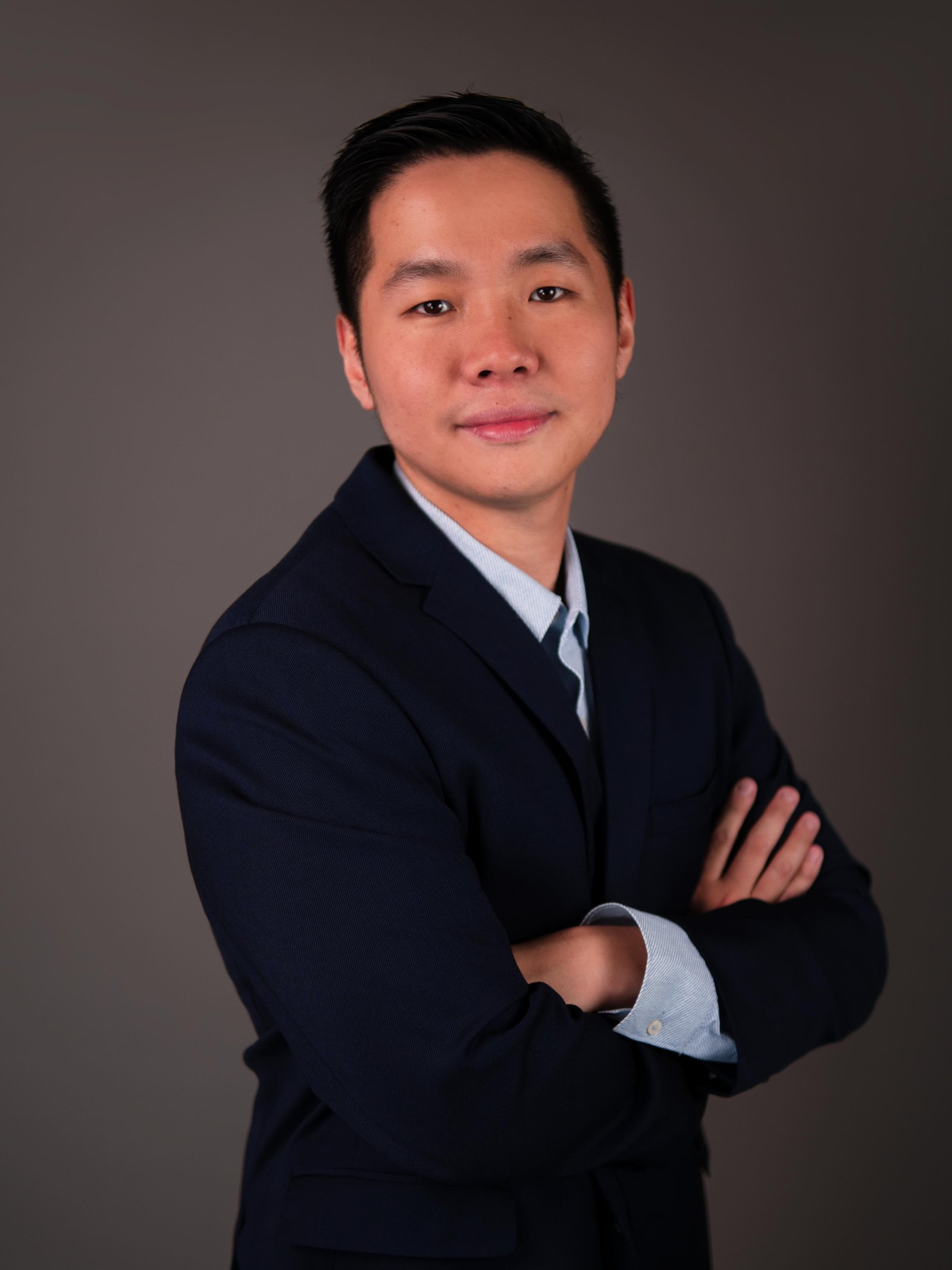 Dr. Lucas Kim, advogado